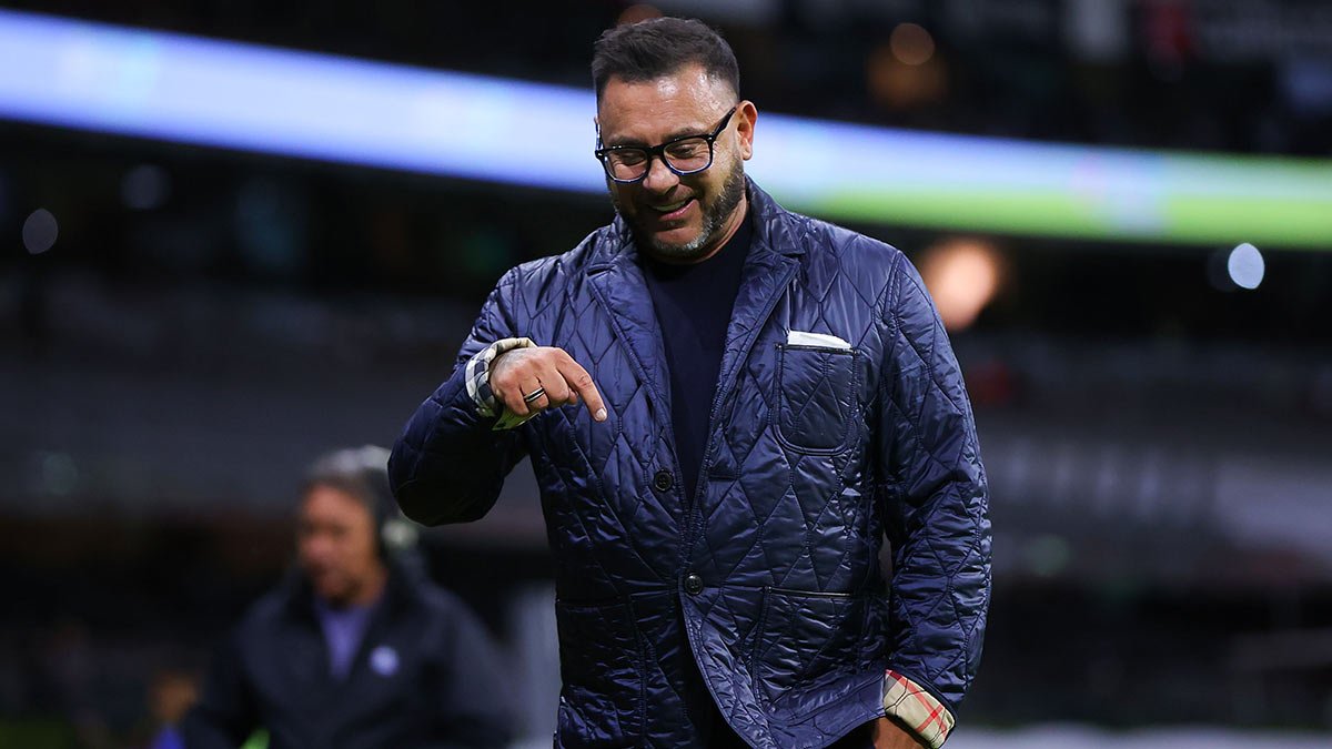 El Turco Mohamed no olvida su amor por Rayados