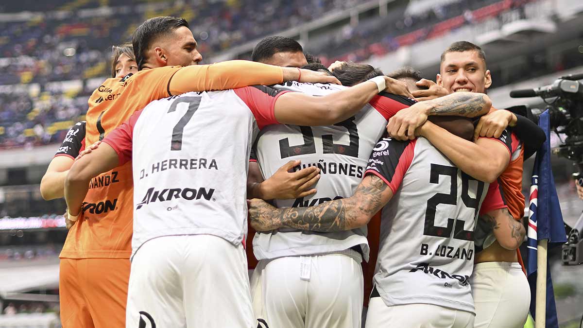 ¡Fracaso celeste! Cruz Azul se queda sin Liguilla tras caer en el Azteca ante Atlas