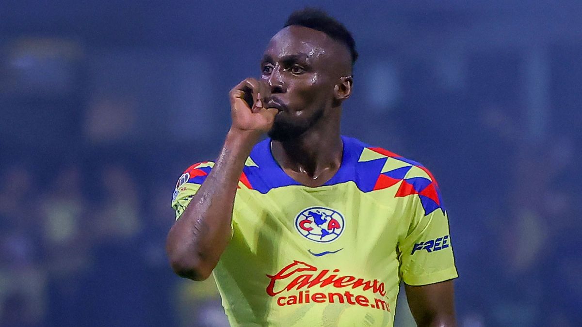 Julián Quiñones entrevista con el América