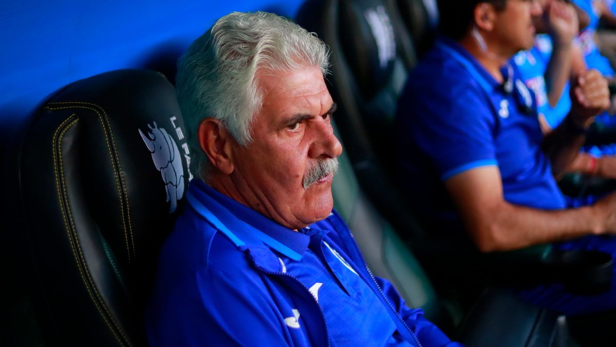 Ricardo Ferretti mantiene el silencio tras salida de Cruz Azul