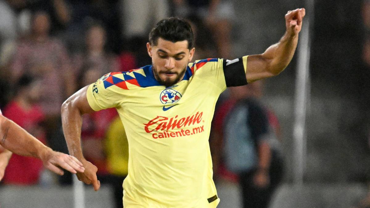 Henry Martín, baja ante Chicago Fire por molestias musculares en el calentamiento