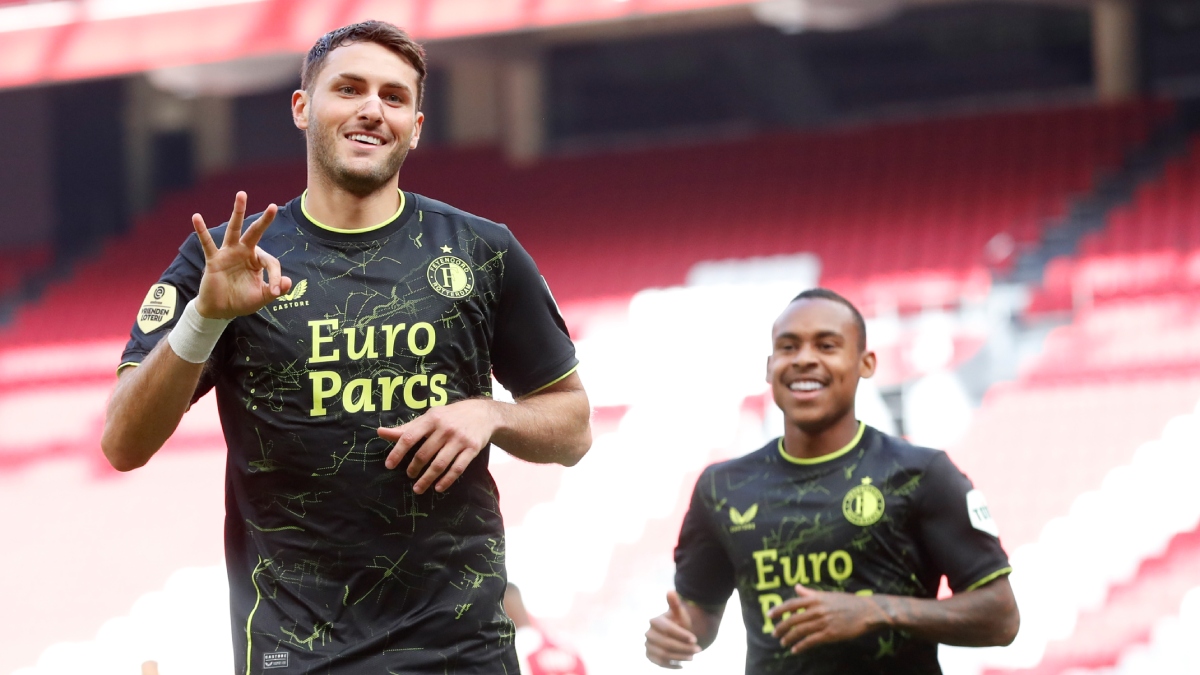 Santiago Giménez celebra con el Feyenoord | Jeroen Van Den Berg/Soccrates/Getty images