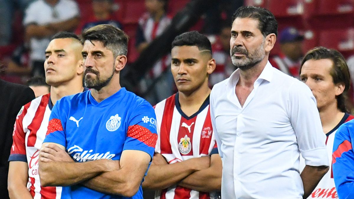 Fernando Hierro refrenda su confianza en Paunovic: “Tenemos un proyecto y lo lidera Veljko”