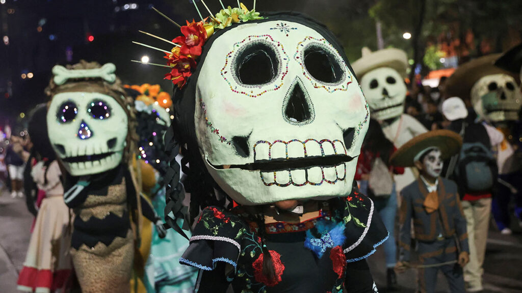 ¿Cómo hacer tu calaverita para el día de muertos con IA?