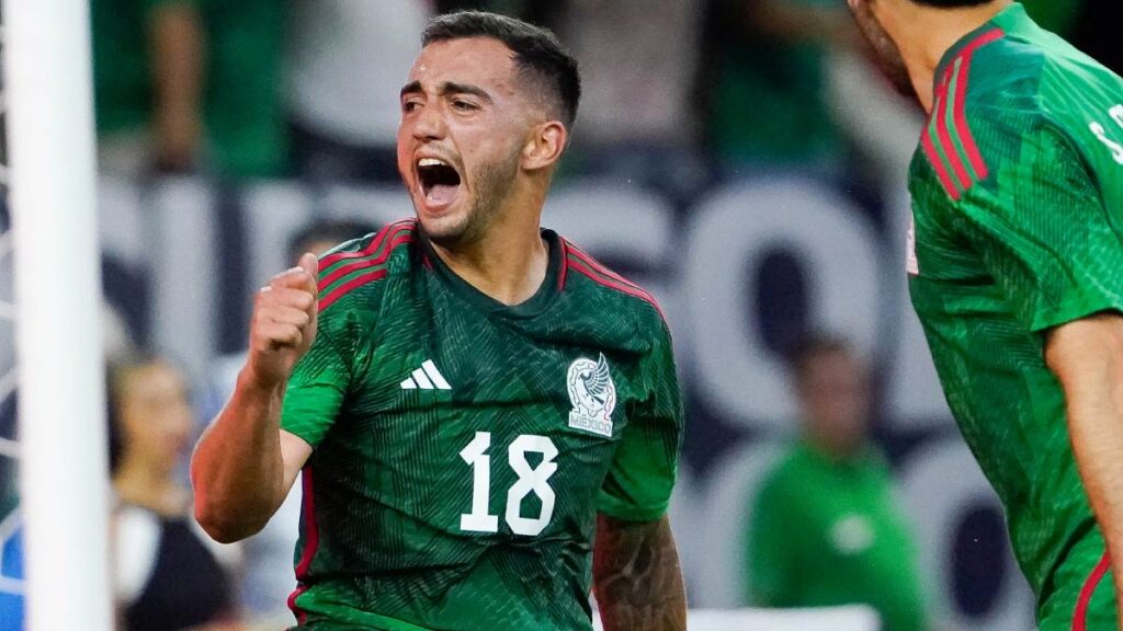 Luis Chávez dio sus impresiones a la selección nacional tras haber llegado al fútbol de Rusia con el Dynamo de Moscú