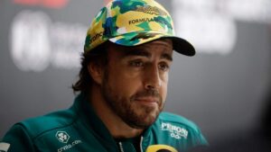 Fernando Alonso y el día que regaló sobres con dinero en McLaren