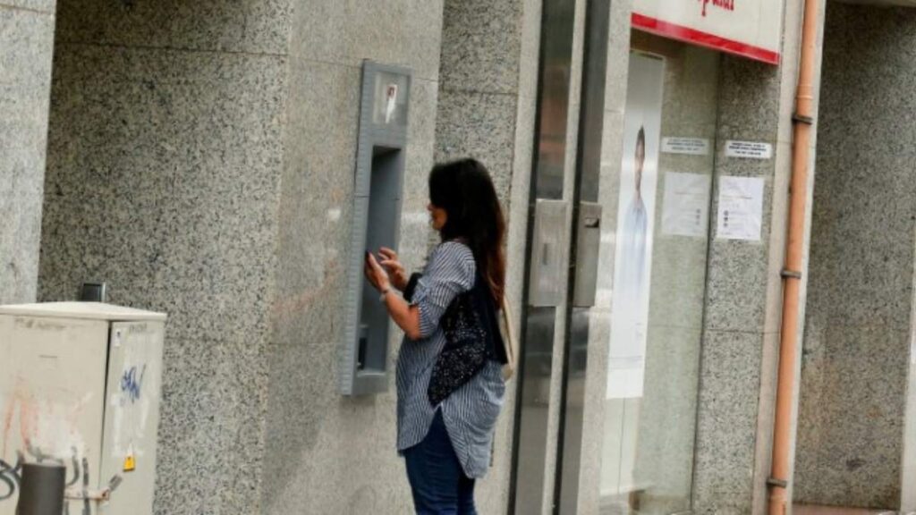 Abren los bancos | Reuters