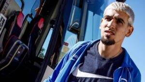 Daniel Muñoz presiona para irse a la Premier League y Atlético Nacional sueña con un jugoso porcentaje