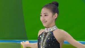 ‘Fly me to the Moon’ lleva a atleta surcoreana a pelear por las primeras posiciones del patinaje artístico
