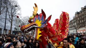 ¿Cuándo es el Año Nuevo chino y qué le espera a tu signo bajo el Caballo de Fuego?