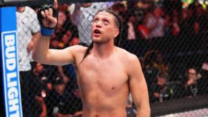 Brian Ortega cobra venganza y somete a un Pantera Rodríguez favorito ante su gente