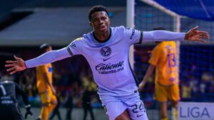 Roberto García Orozco revela si el VAR actuó bien al no cobrar penal sobre Javairo Dilrosun en la goleada de América ante Toluca