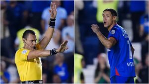 “Marco Antonio Ortiz y su asistente no ven el penalti a favor de Cruz Azul”
