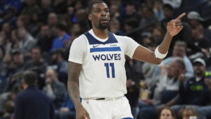 Naz Reid y los Timberwolves acuerdan una extensión de contrato
