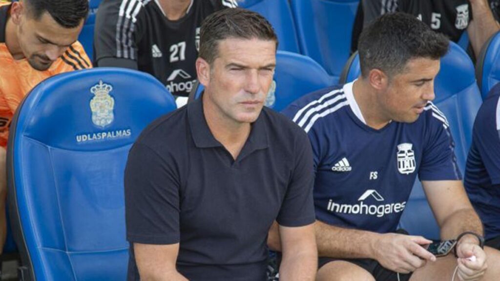 El director técnico del Real Oviedo dio la cara en conferencia de prensa luego de que el equipo fuera eliminado en la Copa del Rey