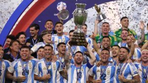 ¡Bicampeón y máximo ganador de América! Argentina sufre ante Colombia pero se impone en tiempo extra