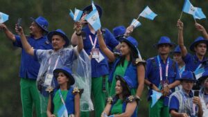 Guatemala celebra bajo la lluvia en la Apertura de los Juegos Olímpicos París 2024