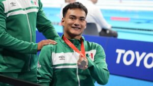 Ángel Camacho gana bronce y le da a México segunda medalla en el Mundial de Para Natación
