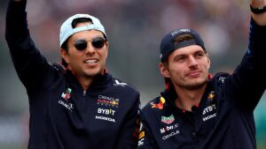 Checo Pérez pone a Max Verstappen como su favorito para llevarse el Campeonato de Pilotos F1 2025