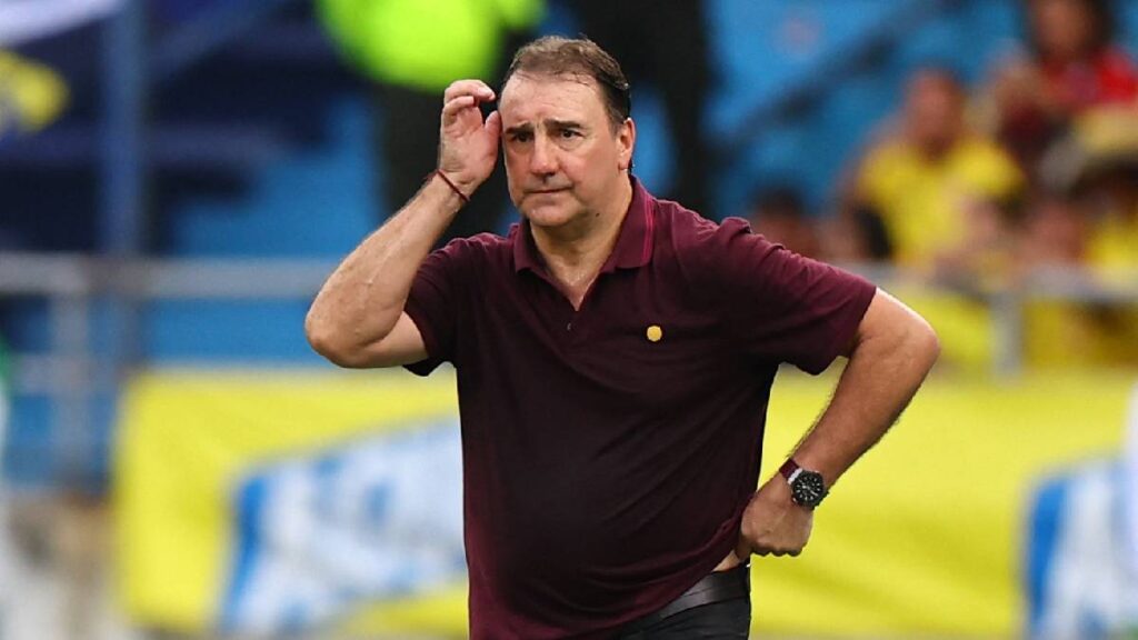 Néstor Lorenzo, con la Selección Colombia. - AP.