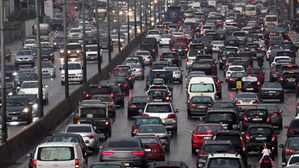 ¿Puedo hacer la renovación de placa en línea? | Reuters