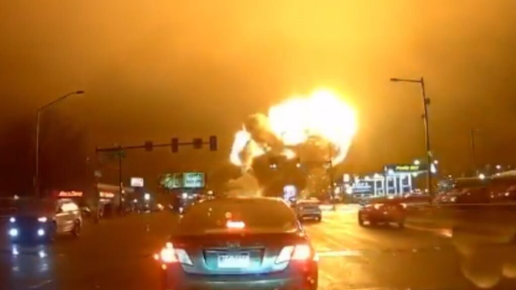 ¡Otro avionazo! Ahora fue en Philadelphia, EE.UU.; avioneta choca cerca de un centro comercial y genera alarma: VIDEO