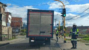 Pico y placa en Bogotá para este jueves, 30 de octubre de 2025: horarios, restricciones y vehículos exentos