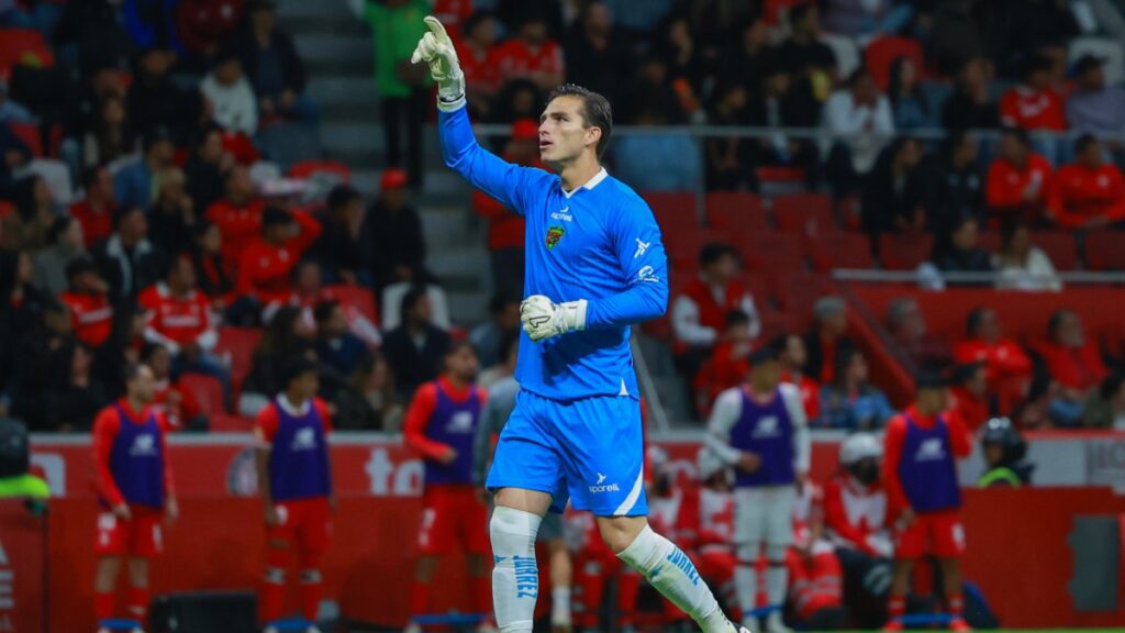 Sebastián Jurado se queda en los Bravos de Juárez | Imago 7