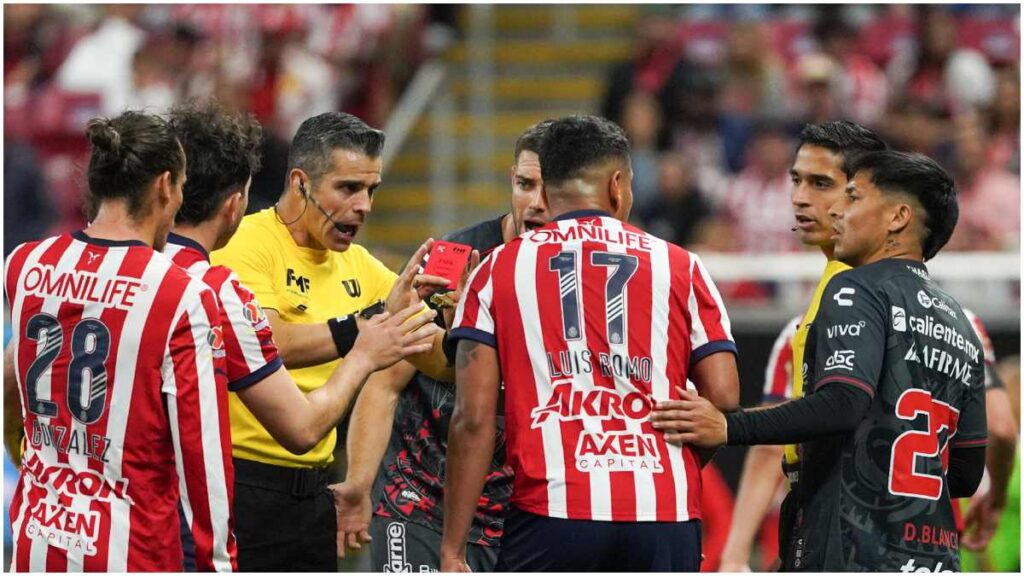 El arbitraje de la Liga MX deja dudas tras el Clausura 2025 | Imago7