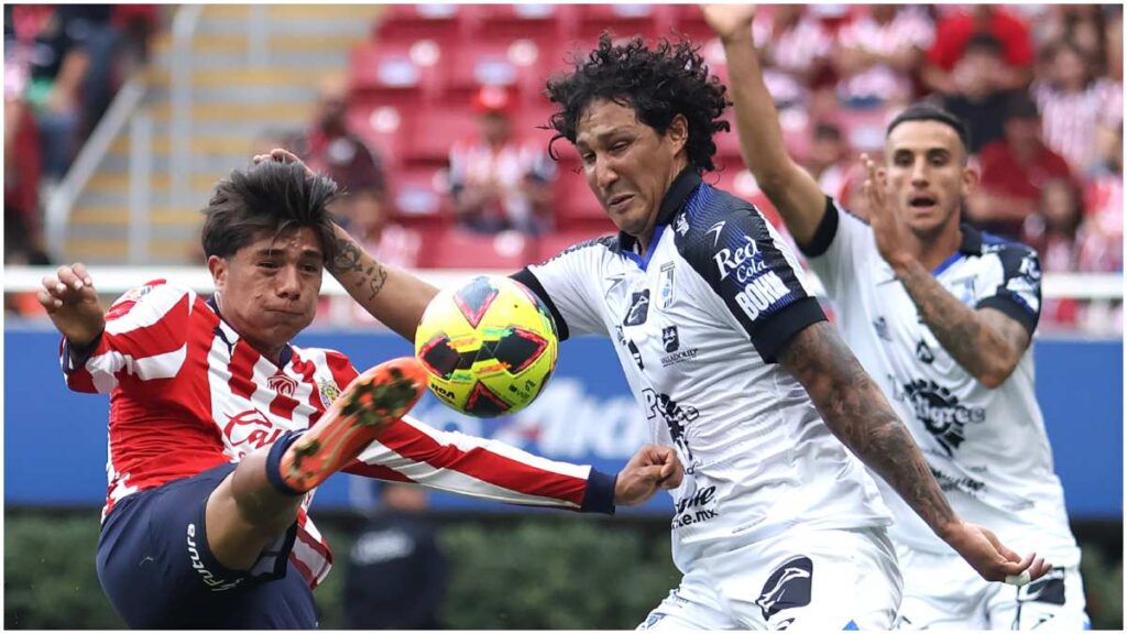 El gol polémico de Yael Padilla con las Chivas | Imago7