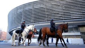 ¡El Bernabéu podría cerrar! La UEFA multa y amenaza al Real Madrid