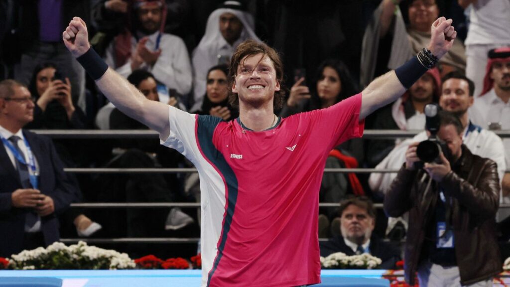 El ruso se coronó por segunda vez en tierra qatarí | Reuters