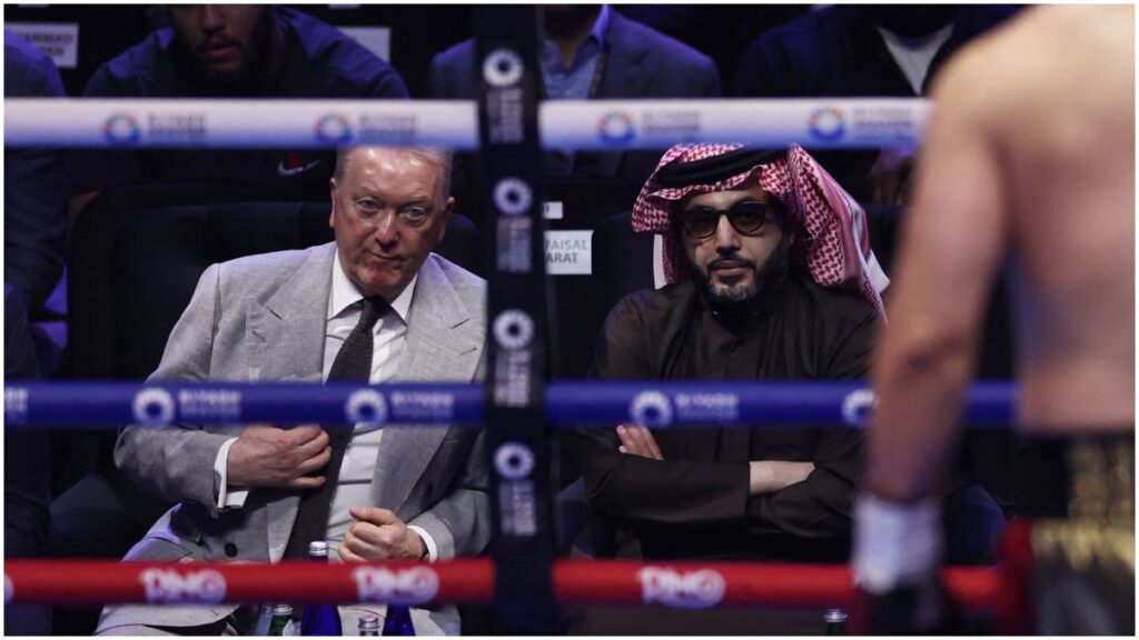 Frank Warren a la izquierda y Turki Al Alshikh a la derecha | Reuters