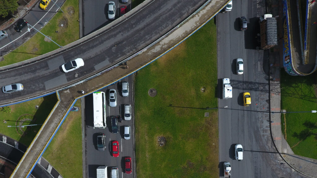 Pico y placa en Bogotá. - @SectorMovilidad.