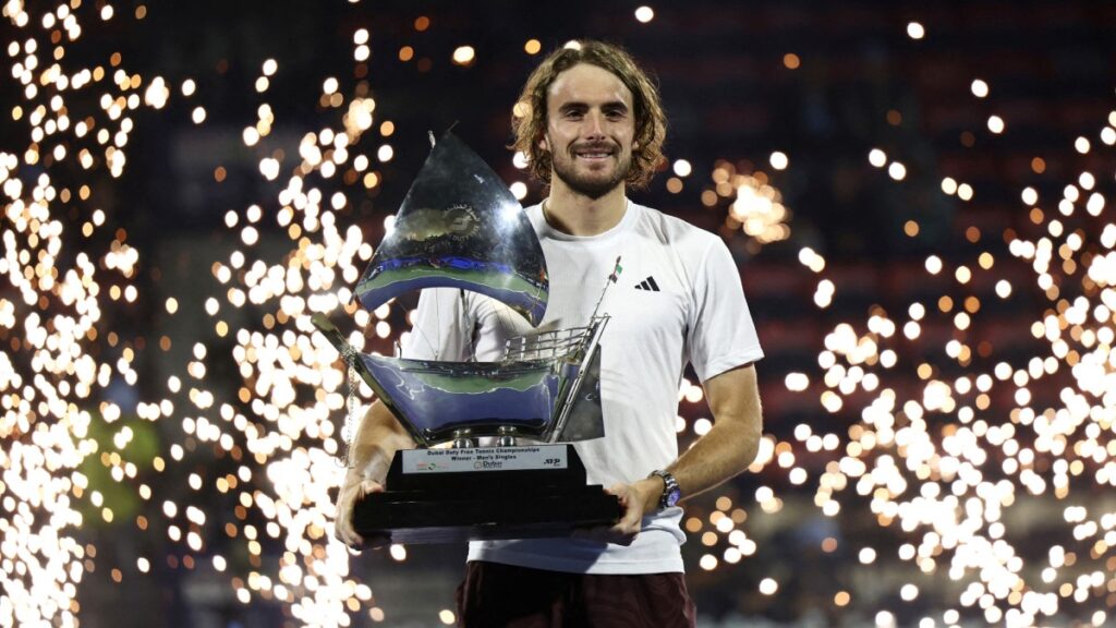 Stefanos Tsitsipas conquista el ATP 500 de Dubái y levanta su primer título en la categoría tras once finales perdidas