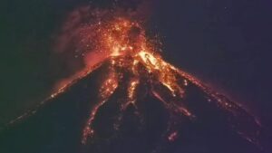 Erupción volcánica en volcán de fuego hoy: recomendaciones, cuidados y acciones por la actividad del volcán en Guatemala