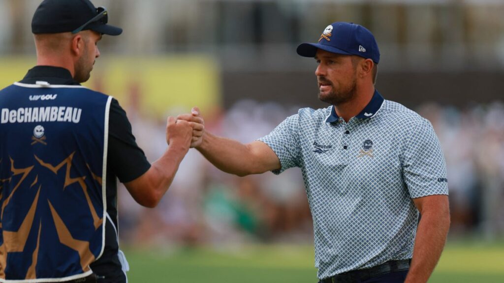 Bryson DeChambeau salva el liderato del LIV Golf México con un birdie en el 18
