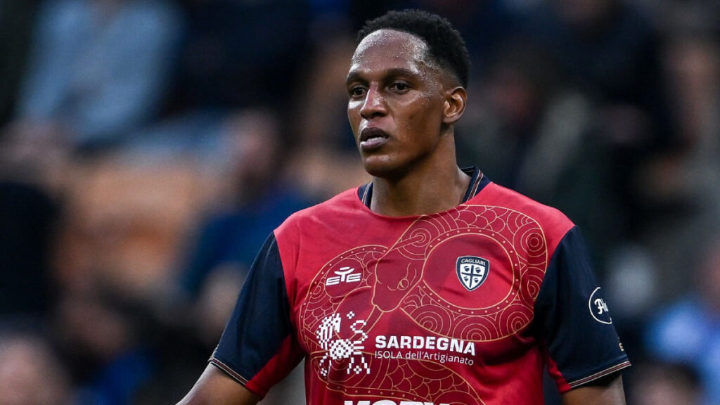 Yerry Mina, en un partido con el Cagliari. | Reuters