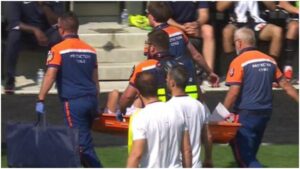 Ethan Mbappé sufre una aparatosa lesión que pone en duda su futuro: tuvo que salir en camilla