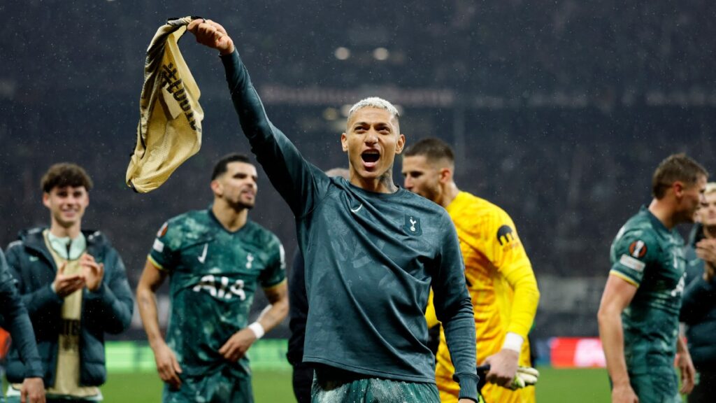 Tottenham, entre los cuatro mejores del torneo.