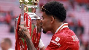 ¡Luis Díaz celebra por todo lo alto! Así va su palmarés tras la obtención de la Premier League