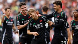 Kieran Tierney se despide del Arsenal con gol que asegura el subcampeonato y su boleto a Champions