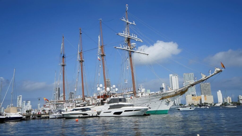 Barco en Cartagena | Reuters.