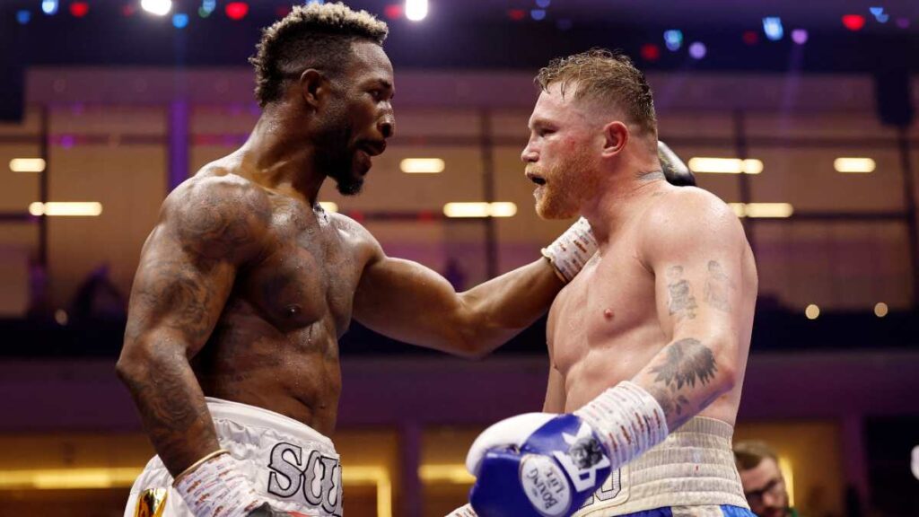 Canelo Álvarez, molesto por el desempeño de William Scull en su pelea en Arabia Saudita
