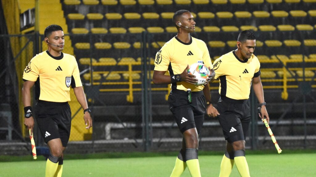 Diego Ulloa, árbitro colombiano