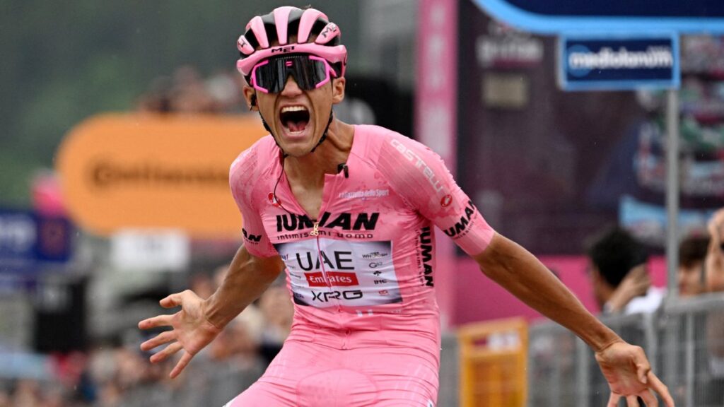 El mexicano se quedó con la maglia blanca