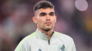 Johan Vásquez, fuera de los amistosos por lesión; se prepara para la Copa Oro 