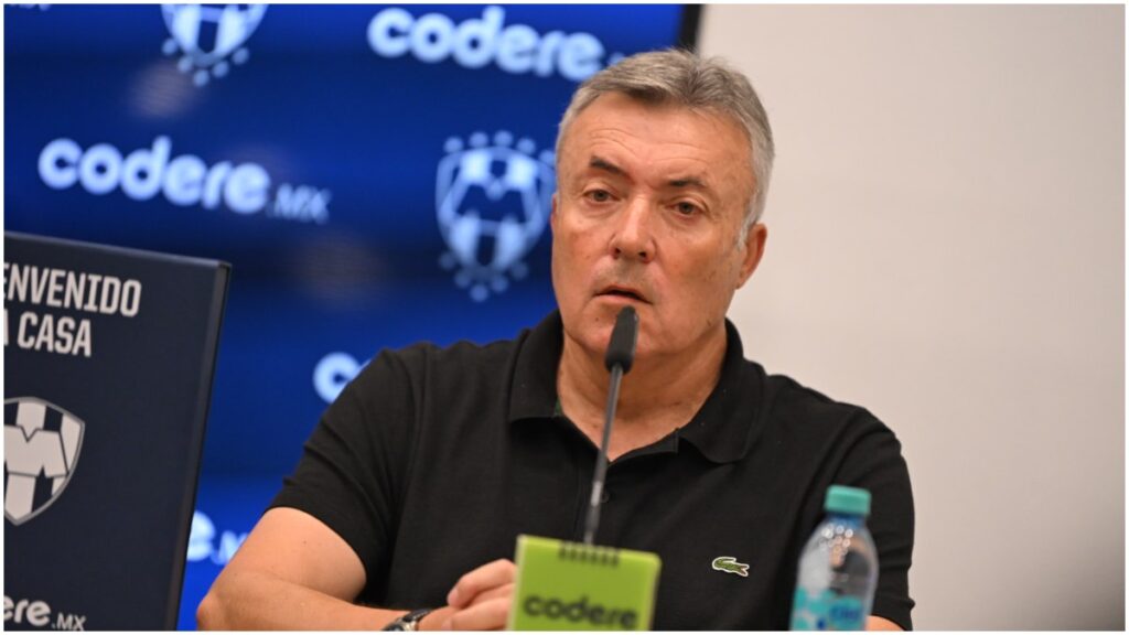 Monterrey le da la bienvenida y confianza a Domenec Torrent | Imago7