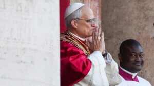 Robert Prevost y el deporte: el Papa León XIV juega tenis, es fan de White Sox y Villanova