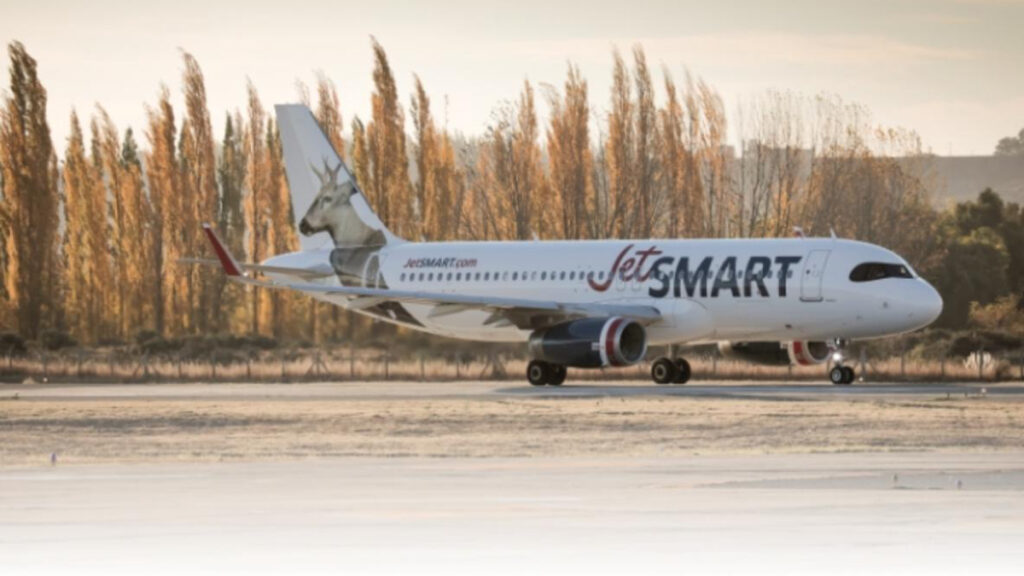 JetSMART y Claro Club anuncian alianza